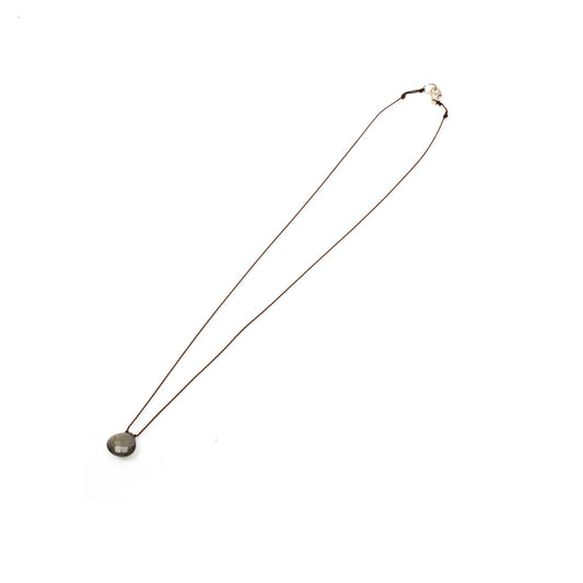 Margaret Solow｜faceted stone necklace [LABRADORITE]